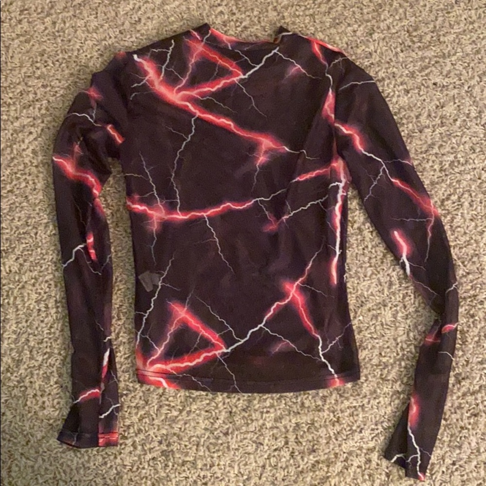 Lightening mesh top